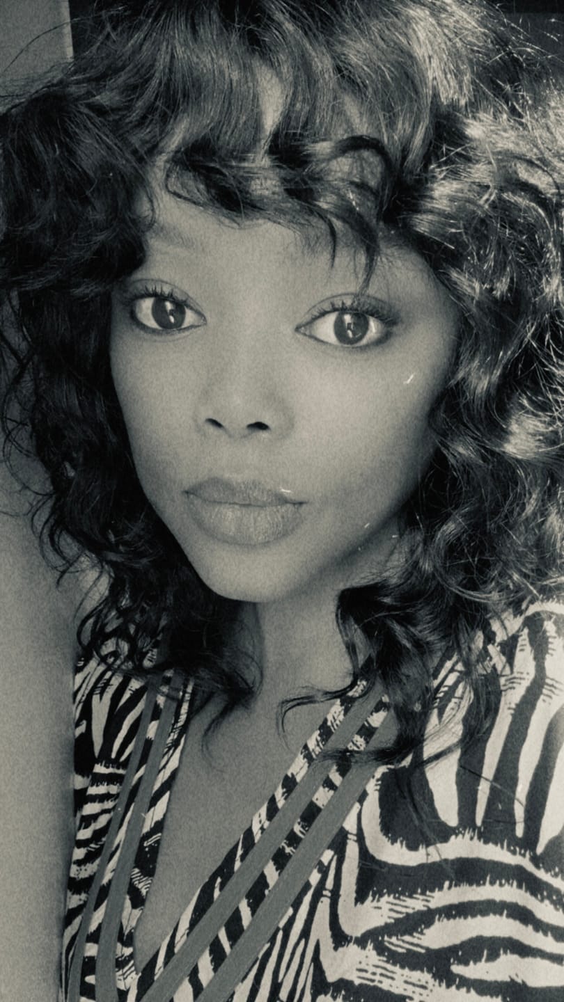Customer photo review of Loose Wave Fringe 14 inch Wig