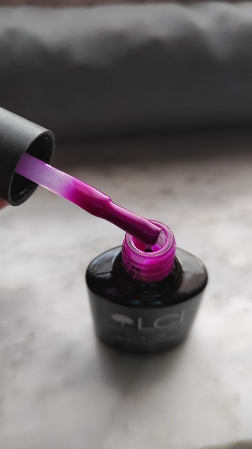 Customer photo review of Smalto Semipermanente LCI -  Fucsia violaceo