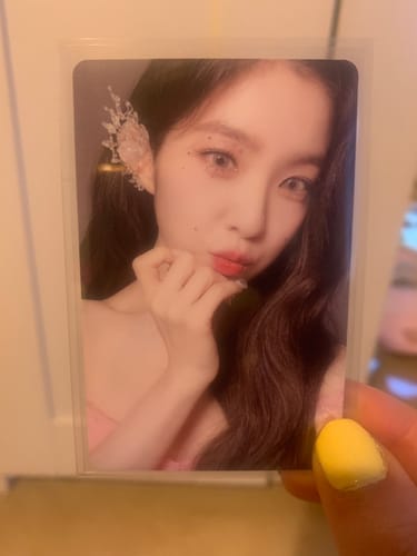 Customer photo review of PREMIUM PHOTOCARD SLEEVES - PINK VERSION (61x91MM)