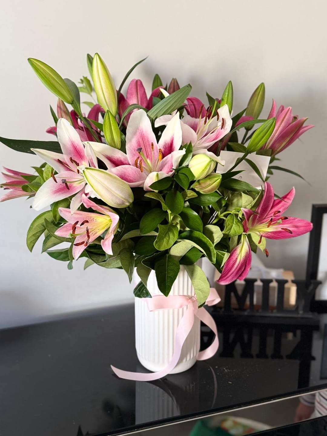 Customer photo review of L I L Y
