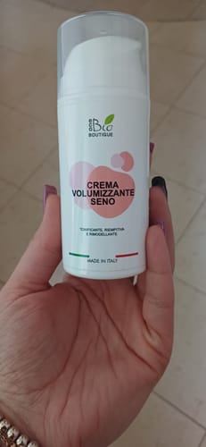 Customer photo review of Crema Volumizzante Seno