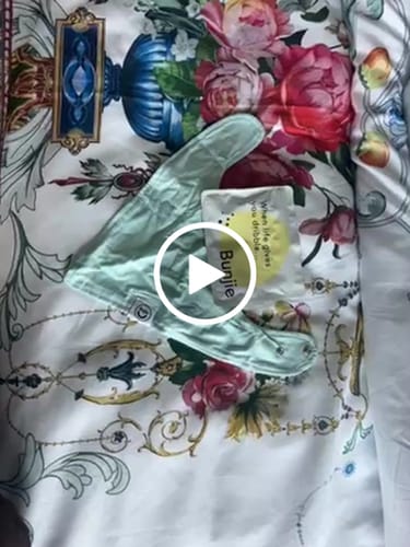 Customer video review of Free Dribble Bib
