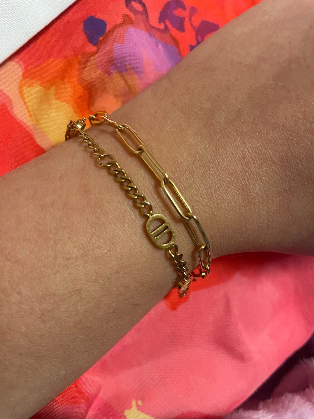 Customer photo review of Paperclip Armband | 18K vergoldet