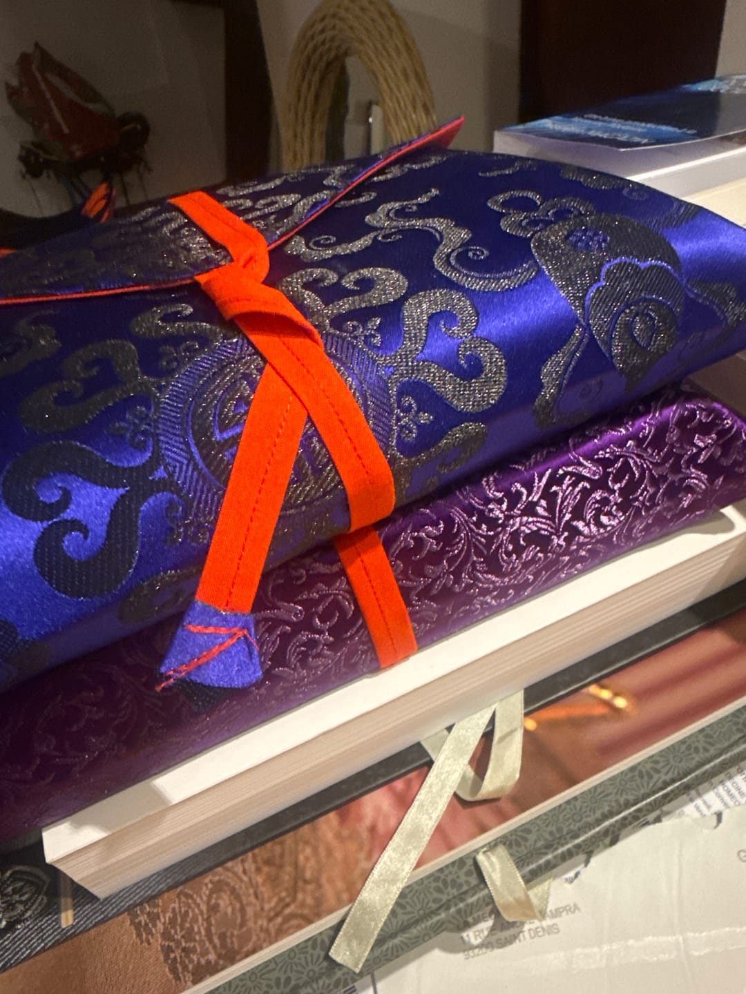 Customer photo review of Protections Soie du Tibet | Les Livres du Dharma sont Précieux