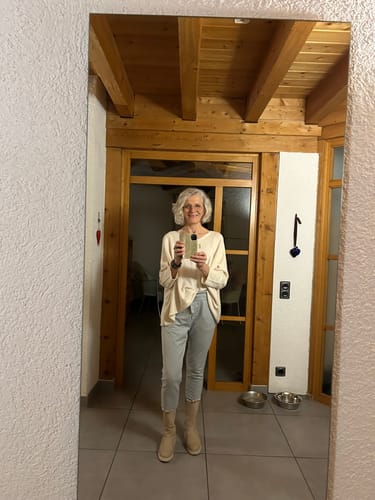 Customer photo review of MAX LOUNGE Sweatpants - grau