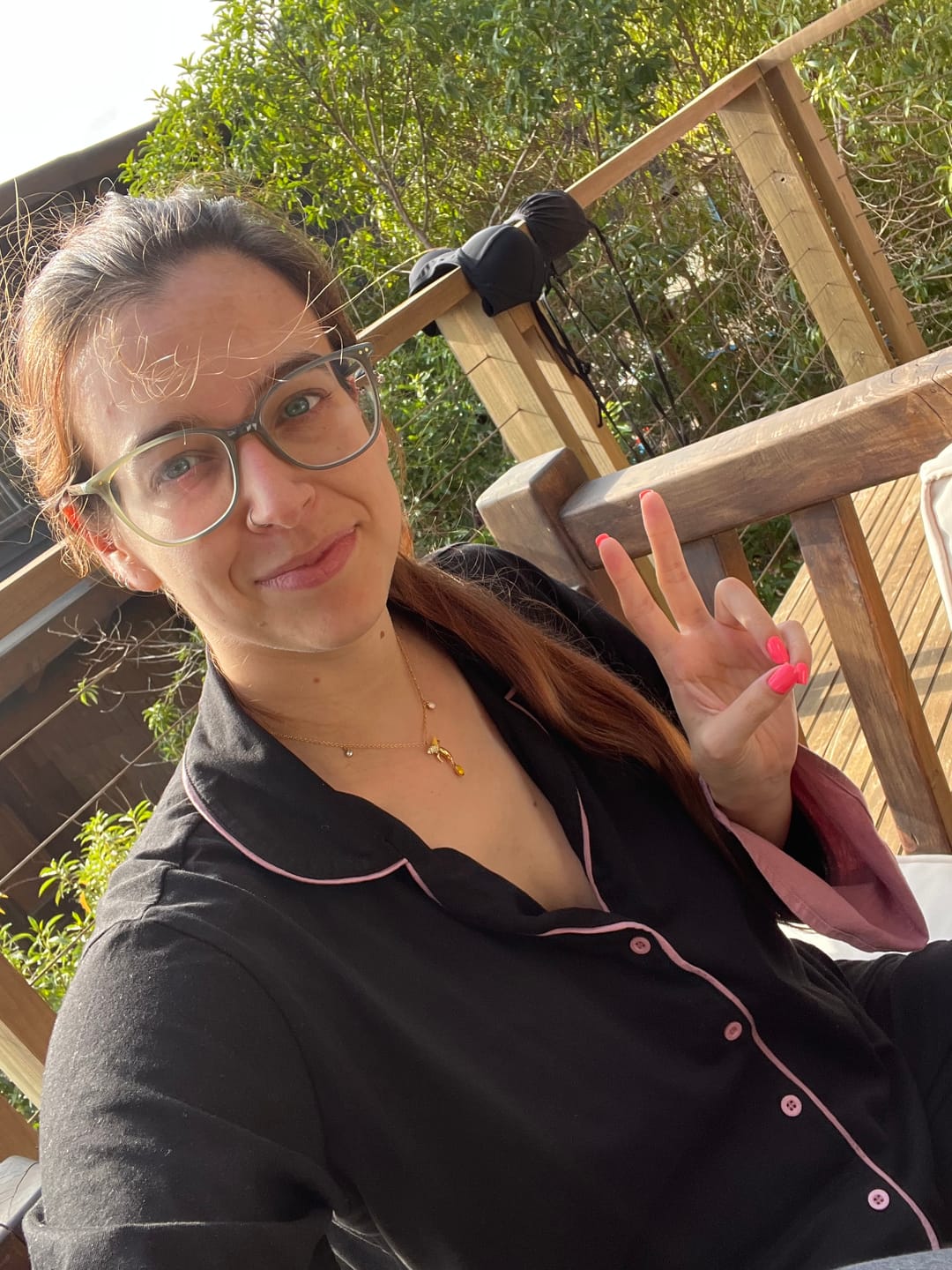 Customer photo review of PIJAMA LARGO JERSEY NEGRO ROSA