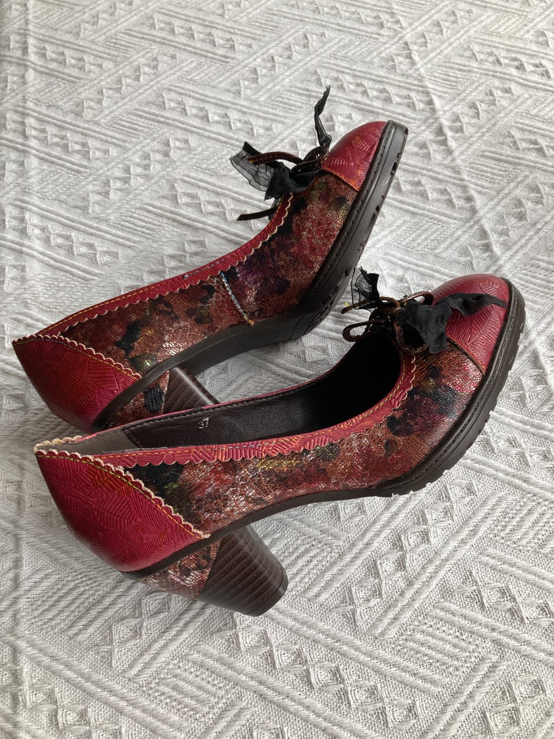 Customer photo review of Retro Handmade Embroidered Pumps