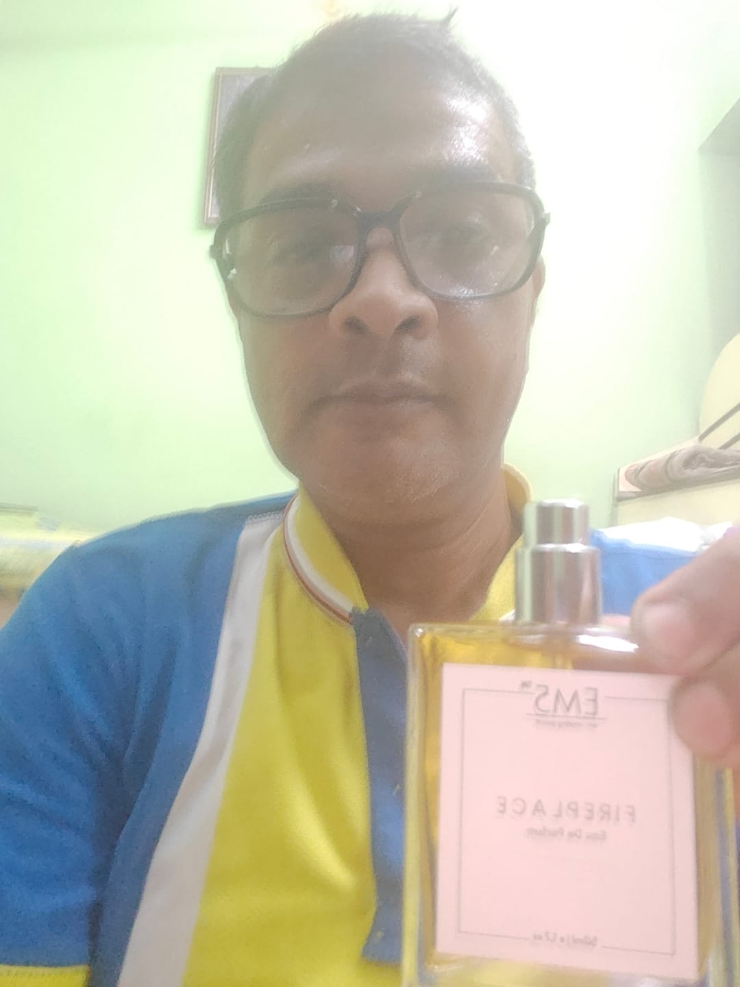 Customer photo review of EM5™ Fireplace Unisex Perfume EDP Spray for Men & Women | Woody Vanilla Balsamic Fragrance Accords | Luxury Gift for Him / Her | Variants Available: 50 ml Spray / 15 ml Spray