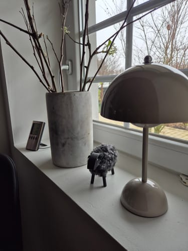 Customer photo review of Bordslampa - Svamplampa Flowerbud - Batteridriven 5000 mAH