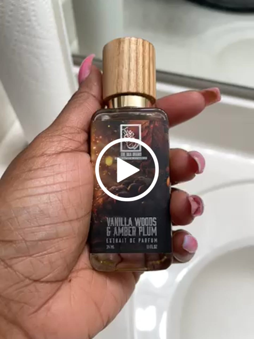 Customer video review of Vanilla Woods & Amber Plum