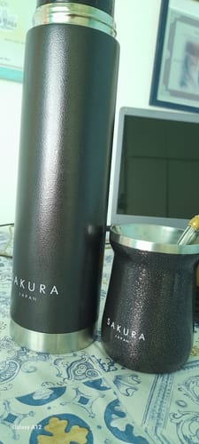 Customer photo review of Termo Sakura 1 Litro Bullet Edition Negro