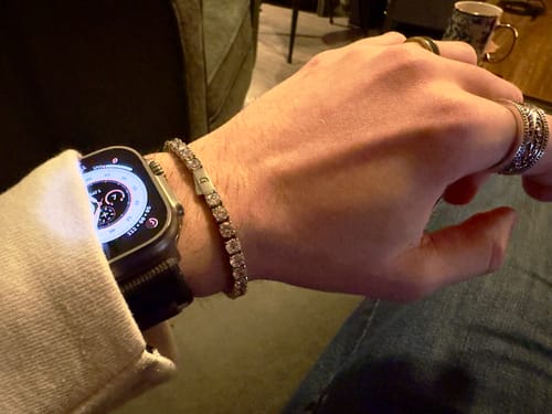 Customer photo review of TENNISBOY BRACELET. - 5MM WHITE GOLD