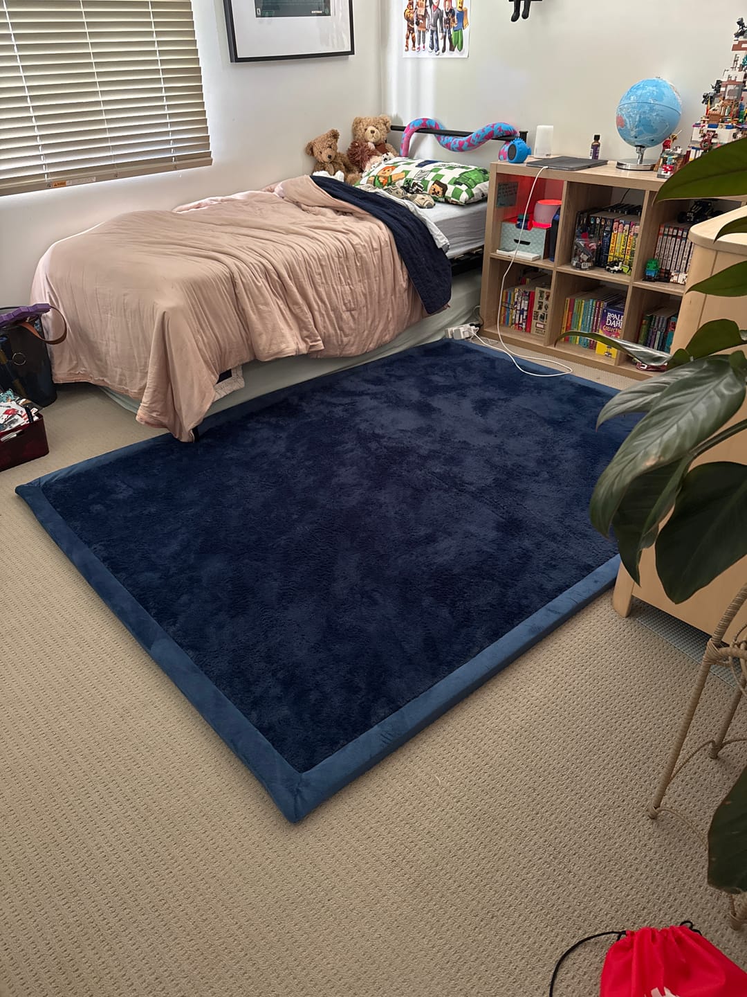 Customer photo review of The Big Soft Pillow