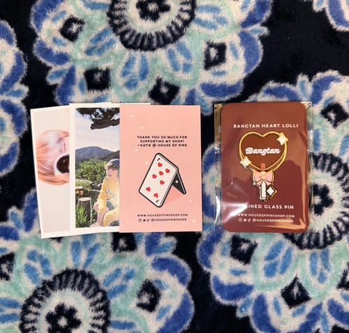 Customer photo review of Bias Heart Lollipop Transparent Pins