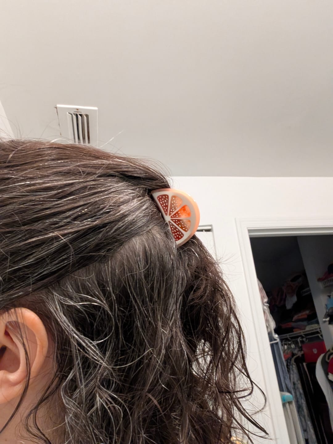 Customer photo review of Mini Grapefruit Slice Hair Claw Clip
