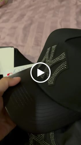 S. I. review of 9FORTY A-Frame New York Yankees Dark 90S Black Adjustable image 1 out of 1