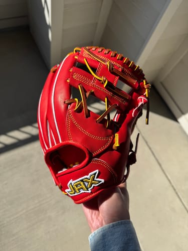 Customer photo review of Jax Fielding Glove | DM-5S | Infield | Red | 11.25"