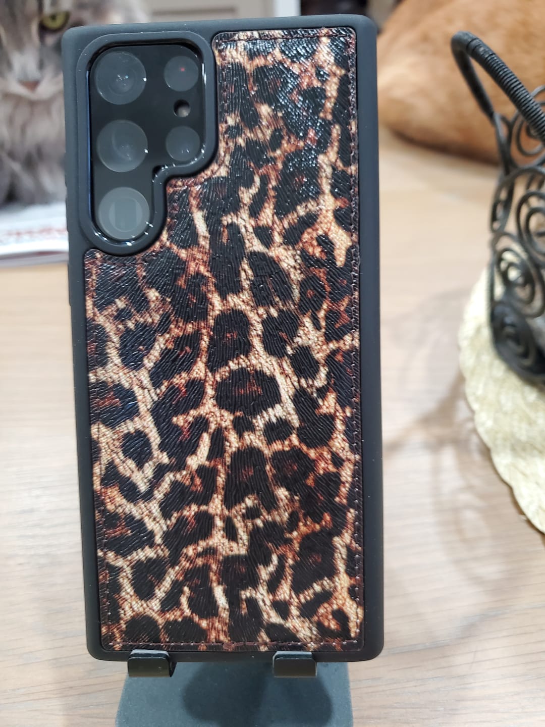 Customer photo review of Lucca Snap On Leather Case for Samsung Galaxy S22 Ultra