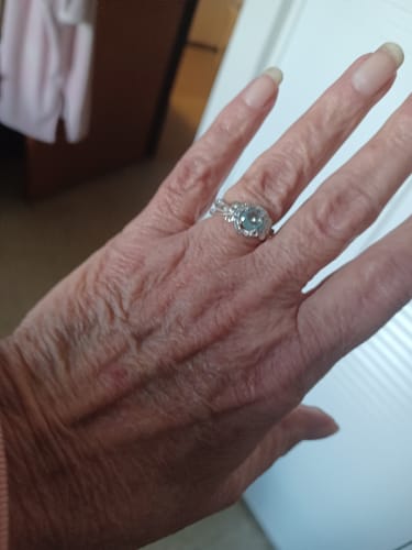 Customer photo review of Graceful Bow Entwined Ring