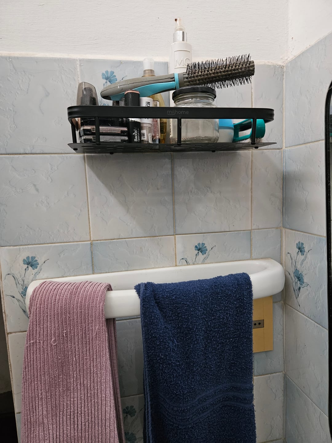 Customer photo review of Estante Organizador Winsen de Aluminio Milhome