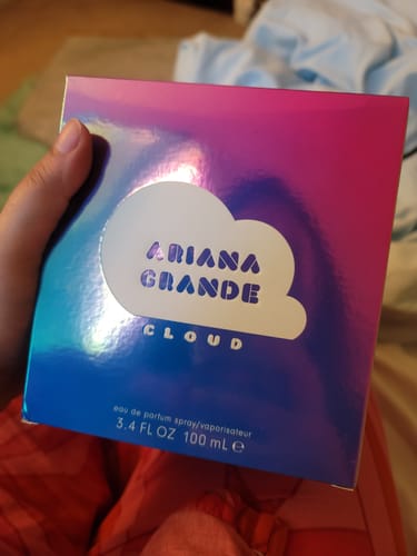 Customer photo review of Ariana Grande Cloud Eau de Parfum Spray for Women 3.4 oz / 100 ml