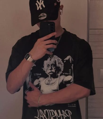 Customer photo review of washed t-shirt (physical mass)