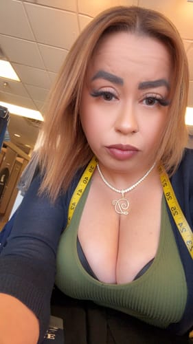 Customer photo review of Kute Icy Initial