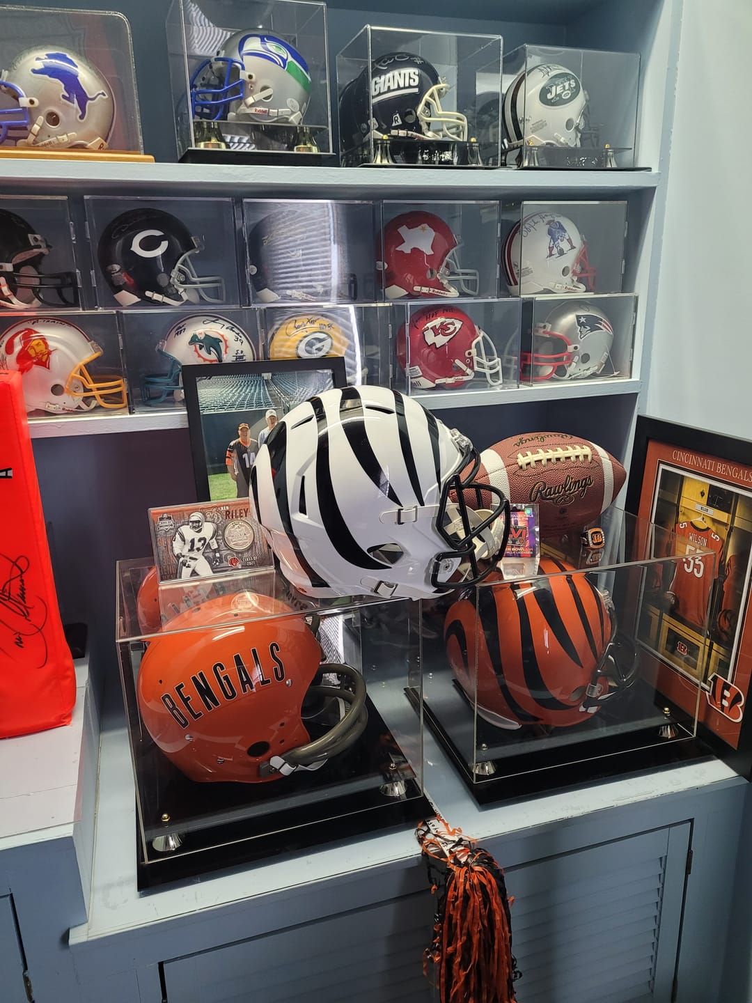 Customer photo review of Cincinnati Bengals Riddell Speed Replica Helmet - White Alternate