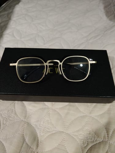 Customer photo review of Icarus Metal Glasses