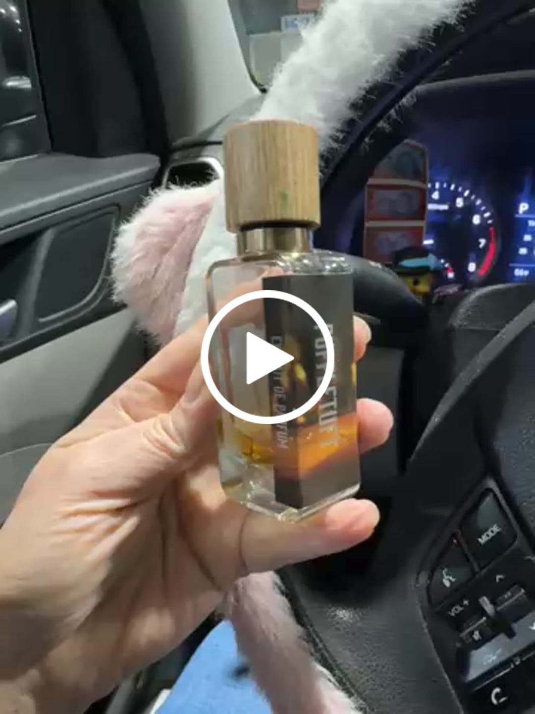 Customer video review of Puffletuft