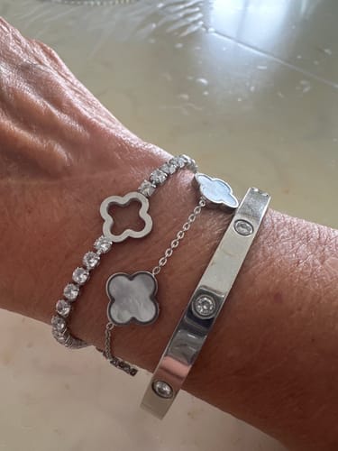 Customer photo review of Tennis Clover Armband | 18K vergoldet