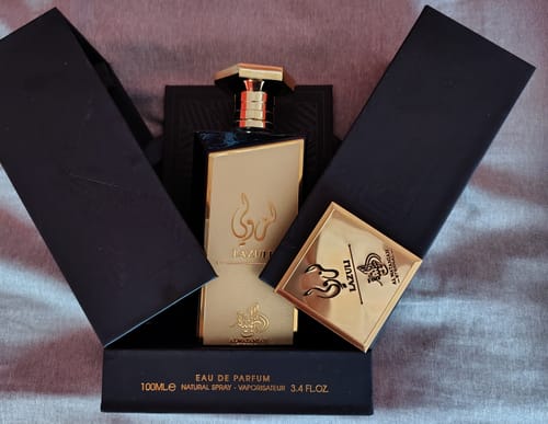 Reseña con foto de un cliente sobre Perfume Unisex Al Wataniah Lazuli 100ml EDP