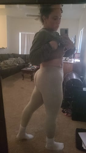 Customer photo review of Nude Acid Wash Low V-Back Scrunch Butt Leggings