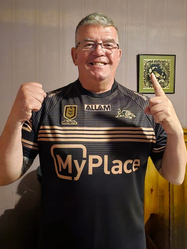 Customer photo review of 2025 Penrith Panthers Vegas Jersey - Adult