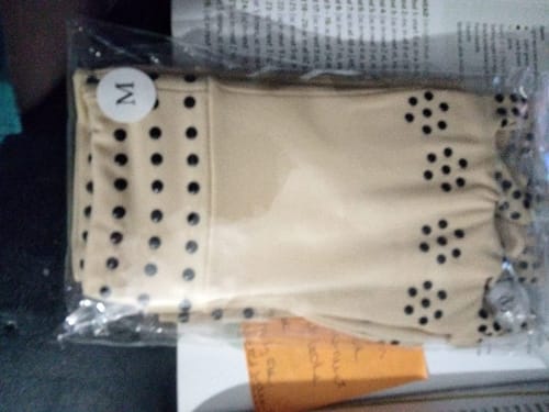 Customer photo review of ArthriBuddy Gloves + Bonuses