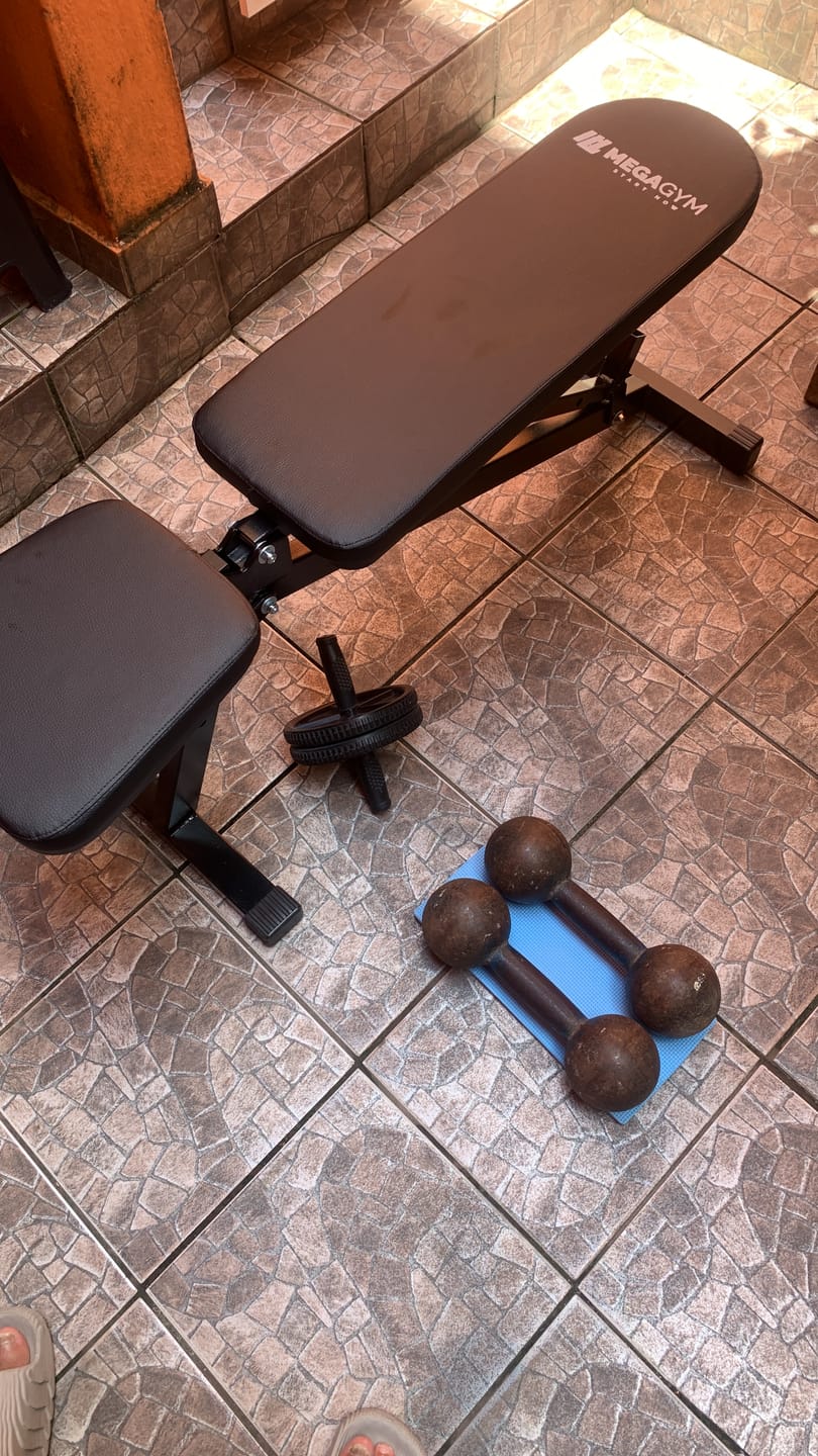 Customer photo review of Banco de musculação 6x1 posições
