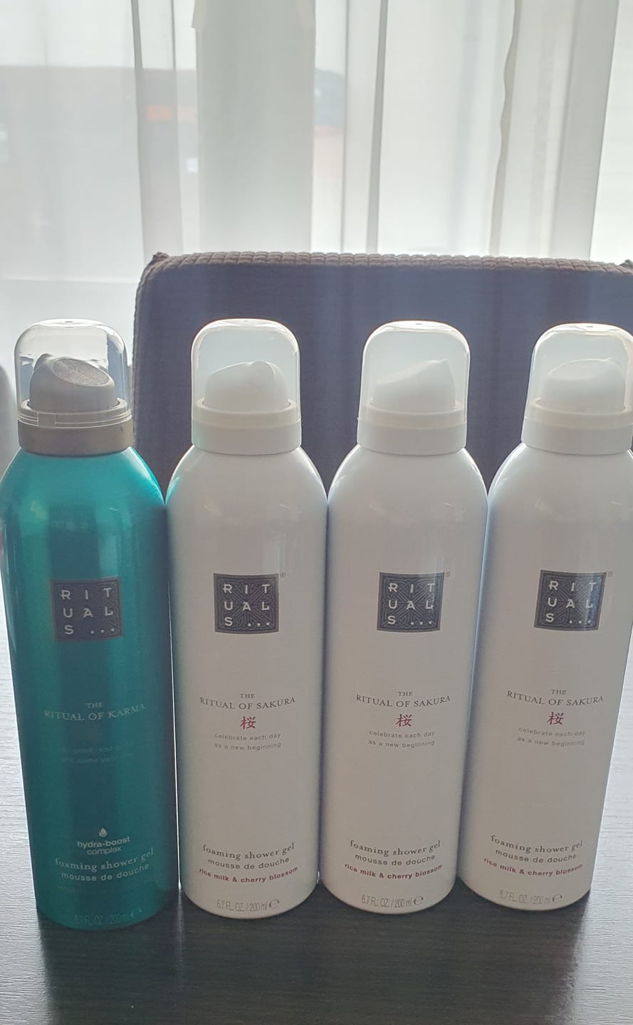 Customer photo review of Rituals The Ritual Of Sakura Pena za Tusiranje