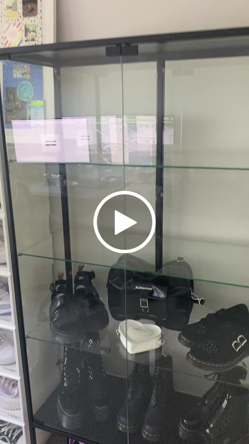Customer video review of Stacked 2 Door Tempered Glass Display Cabinet 4 Tier 160m