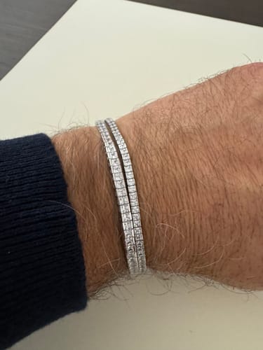 Customer photo review of Bracciale Tennis zirconi Bianchi taglio carrè 2 mm