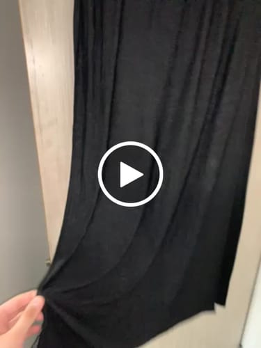 Customer video review of Premium Jersey Hijab - Raven