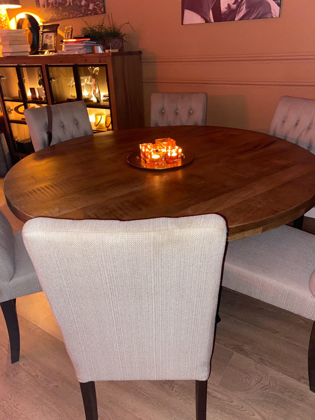 Customer photo review of Sila Mangohouten Ronde Eettafel