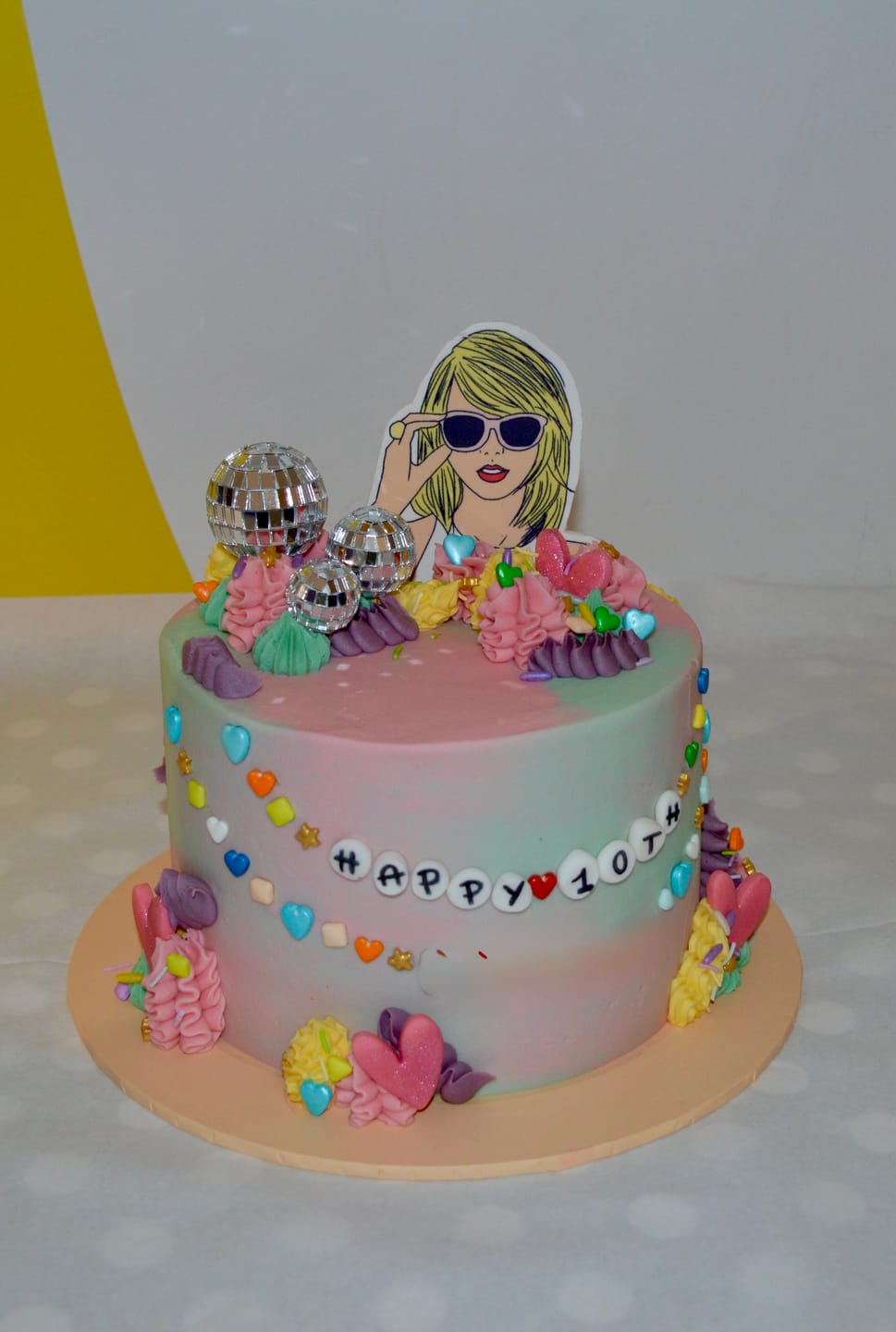 Customer photo review of Taylor Swift Cake