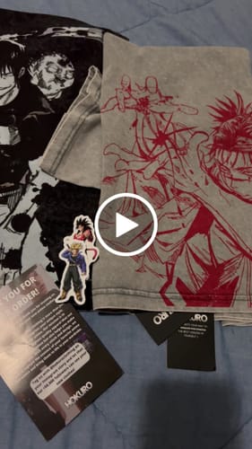 Customer video review of 2-SIDED CHOSO VINTAGE OVERSIZE TEE