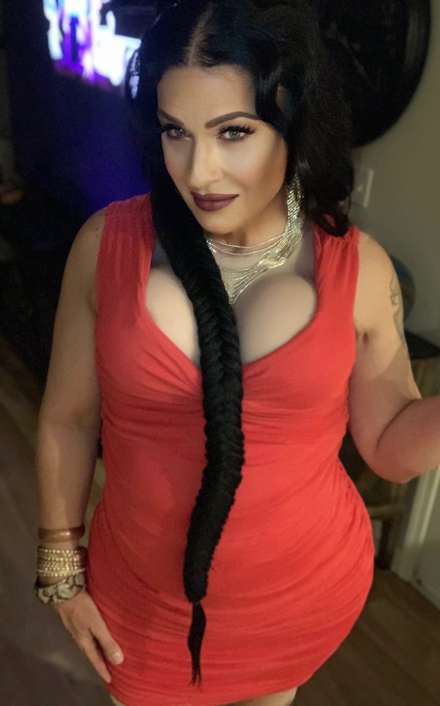 Customer photo review of OUTRE PRETTY QUICK WRAP PONY - NATURAL BRAIDED FISHTAIL 42"