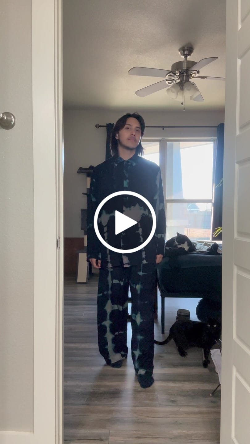 Customer video review of SHIBORI SILK SET