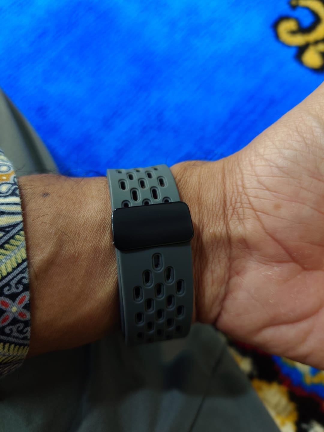 Customer photo review of Garmin Silicone Band - Breathable QuickFit Strap