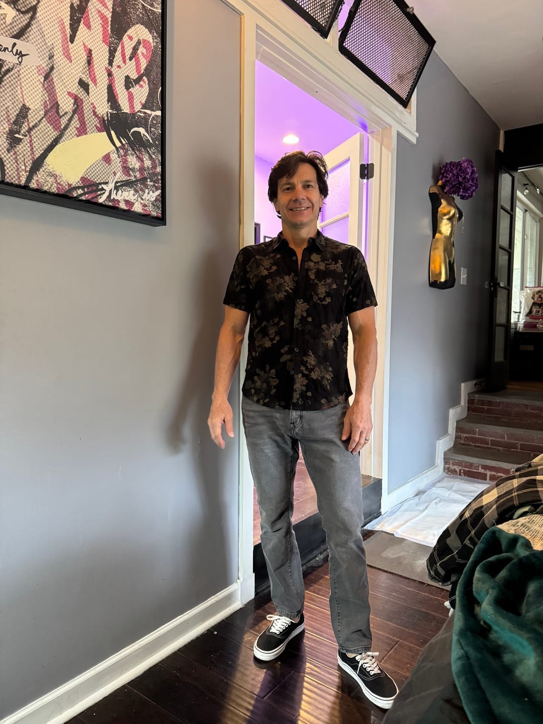 Customer photo review of Men's Short Sleeve Casual Cotton Beach Shirt