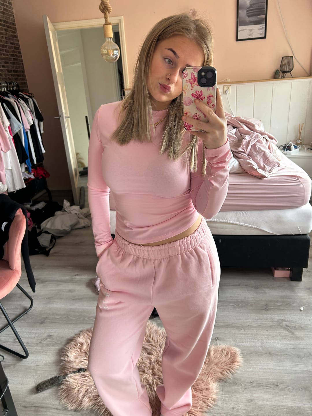 Customer photo review of LABEL LONGSLEEVE TOP LIGHT PINK