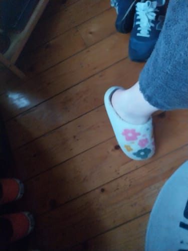 Customer photo review of Livia Flower Slippers
