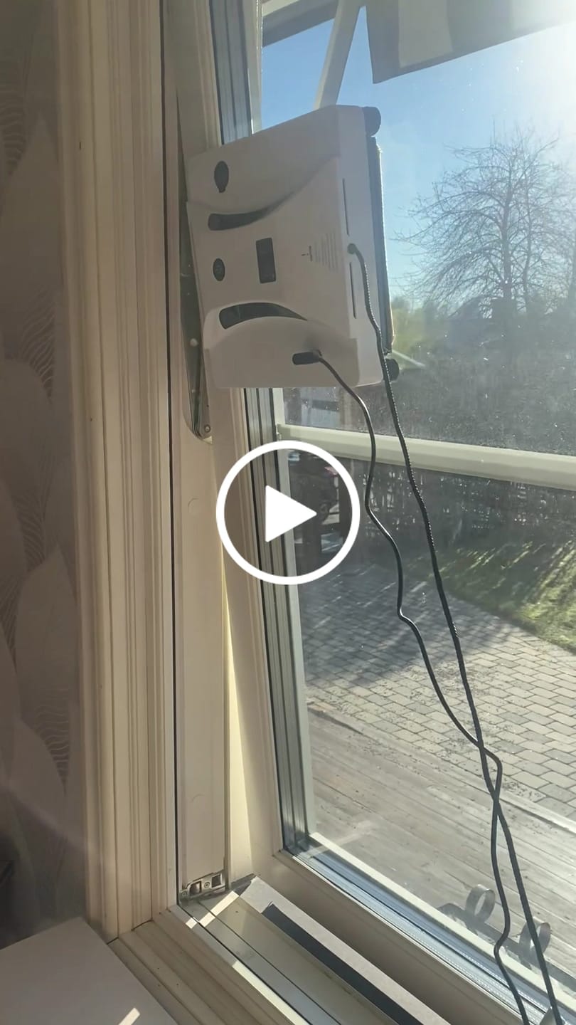 Customer video review of Fönsterputsrobot DiteWinba PRF25 med sprayfunktion